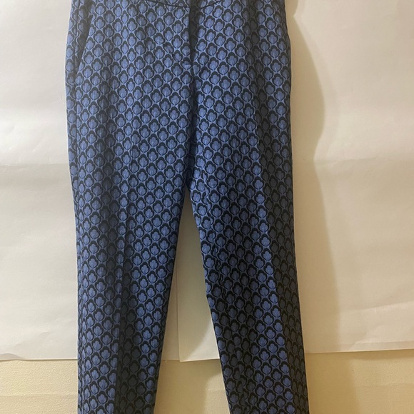 Ann Taylor dress pants, size0 great condition. Smoke free home. - Picture 3 of 3